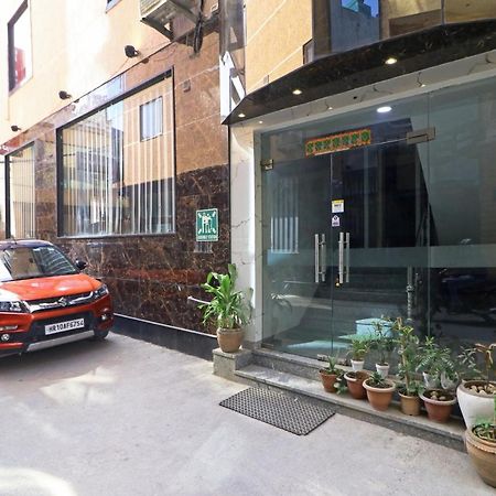 Hotel Paragon Suites New Delhi Exterior photo