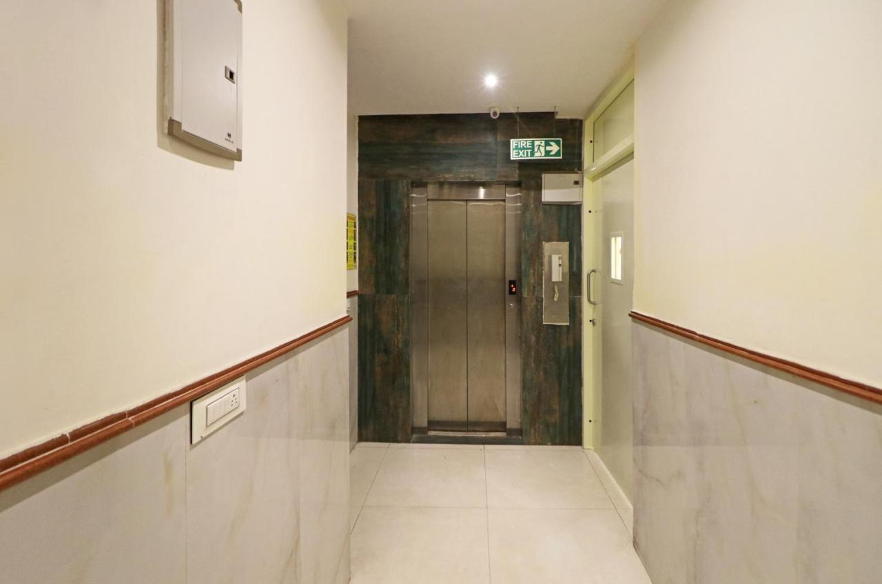 Hotel Paragon Suites New Delhi Exterior photo
